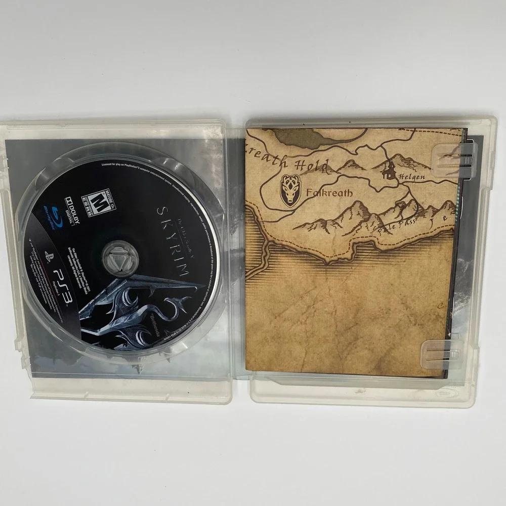 Elder‎ Scrolls V: Skyrim - PS3 Game - Complete With Map And Inserts